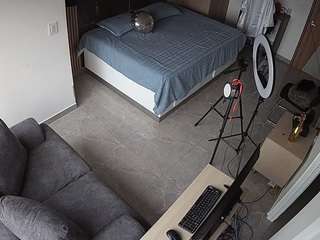 voyeurcam-casa-salsa-bedroom-11