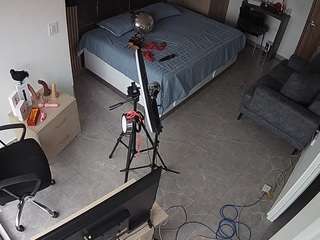 voyeurcam-casa-salsa-bedroom-11