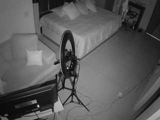 voyeurcam-casa-salsa-bedroom-11