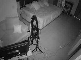 voyeurcam-casa-salsa-bedroom-11