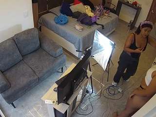 voyeurcam-casa-salsa-bedroom-11