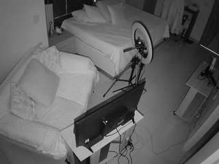 voyeurcam-casa-salsa-bedroom-11