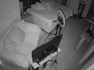 voyeurcam-casa-salsa-bedroom-11