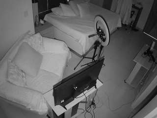 voyeurcam-casa-salsa-bedroom-11