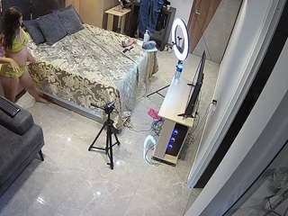 voyeurcam-casa-salsa-bedroom-11