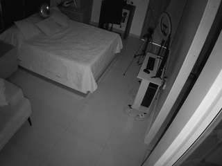 voyeurcam-casa-salsa-bedroom-11