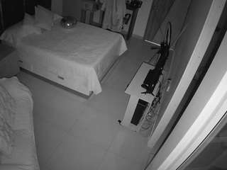 voyeurcam-casa-salsa-bedroom-11