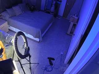 voyeurcam-casa-salsa-bedroom-11