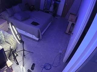 voyeurcam-casa-salsa-bedroom-11