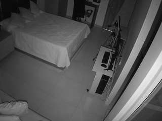 voyeurcam-casa-salsa-bedroom-11