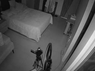 voyeurcam-casa-salsa-bedroom-11