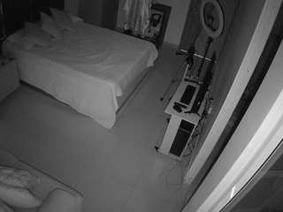 voyeurcam-casa-salsa-bedroom-11