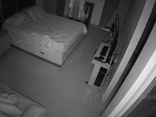 voyeurcam-casa-salsa-bedroom-11