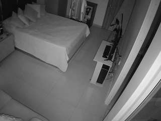 voyeurcam-casa-salsa-bedroom-11