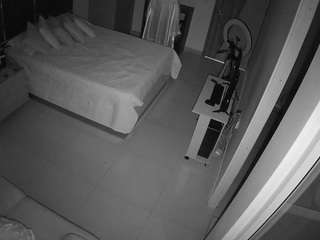voyeurcam-casa-salsa-bedroom-11