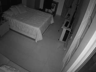 voyeurcam-casa-salsa-bedroom-11