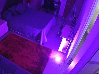 voyeurcam-casa-salsa-bedroom-11