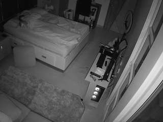 voyeurcam-casa-salsa-bedroom-11