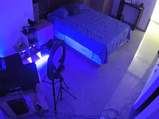 voyeurcam casa salsa bedroom 11's Live Sex Cam Show