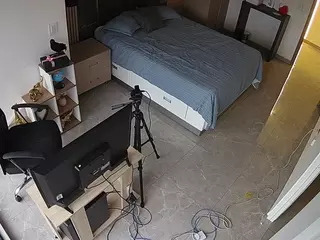 voyeurcam casa salsa bedroom 11's Live Sex Cam Show