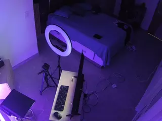 voyeurcam casa salsa bedroom 11's Live Sex Cam Show