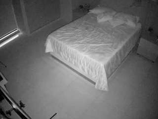 voyeurcam-casa-salsa-bedroom-12