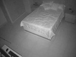 voyeurcam-casa-salsa-bedroom-12