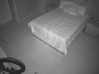 voyeurcam-casa-salsa-bedroom-12