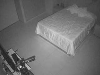 voyeurcam-casa-salsa-bedroom-12