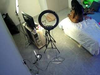 voyeurcam-casa-salsa-bedroom-12