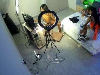 voyeurcam-casa-salsa-bedroom-12