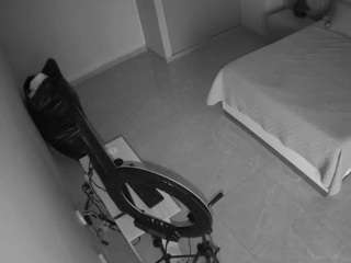voyeurcam-casa-salsa-bedroom-12