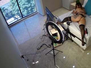 voyeurcam-casa-salsa-bedroom-12