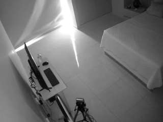 voyeurcam-casa-salsa-bedroom-12 camsoda