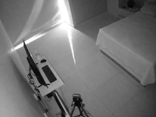 voyeurcam-casa-salsa-bedroom-12