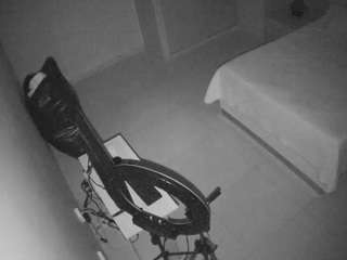 voyeurcam-casa-salsa-bedroom-12