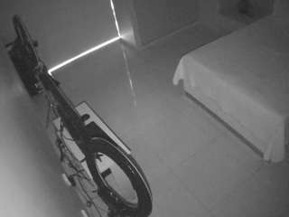 voyeurcam-casa-salsa-bedroom-12