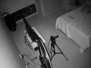 voyeurcam-casa-salsa-bedroom-12