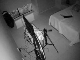 voyeurcam-casa-salsa-bedroom-12