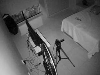 voyeurcam-casa-salsa-bedroom-12