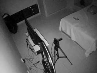 voyeurcam-casa-salsa-bedroom-12