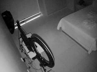 voyeurcam-casa-salsa-bedroom-12