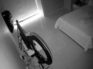 voyeurcam-casa-salsa-bedroom-12