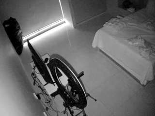 voyeurcam-casa-salsa-bedroom-12