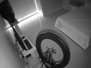 voyeurcam-casa-salsa-bedroom-12