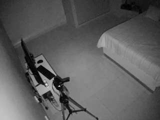 voyeurcam-casa-salsa-bedroom-12