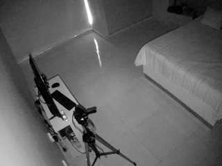 voyeurcam-casa-salsa-bedroom-12