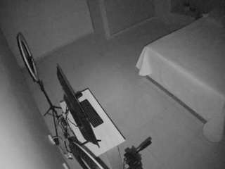 voyeurcam-casa-salsa-bedroom-12