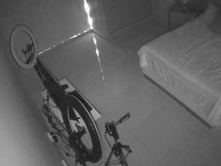 voyeurcam-casa-salsa-bedroom-12