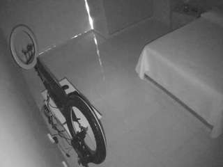 voyeurcam-casa-salsa-bedroom-12